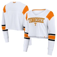 Haut court à manches longues et col en V pour femme Fanatics White Tennessee Volunteers Training Camp