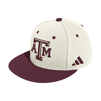 Casquette de baseball ajustée On-Field Texas A&M Aggies pour homme Adidas couleur crème