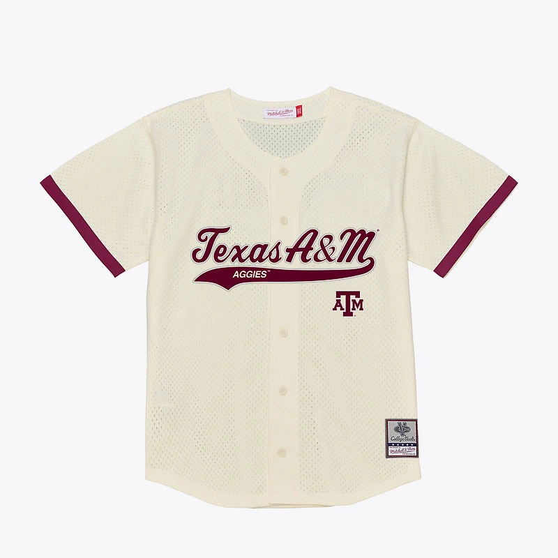 Maillot de baseball d'entraînement Mitchell & Ness crème Texas A&M Aggies pour homme, en maille et à boutons, idéal la frappe.