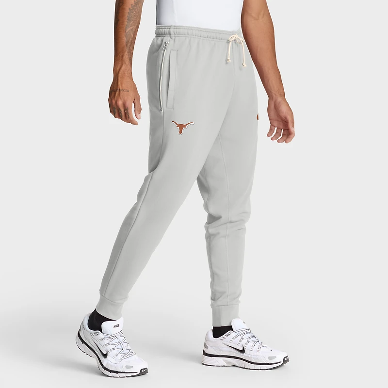 Pantalon Nike Dri-FIT fuselé gris Texas Longhorns Sideline Standard Issue pour homme
