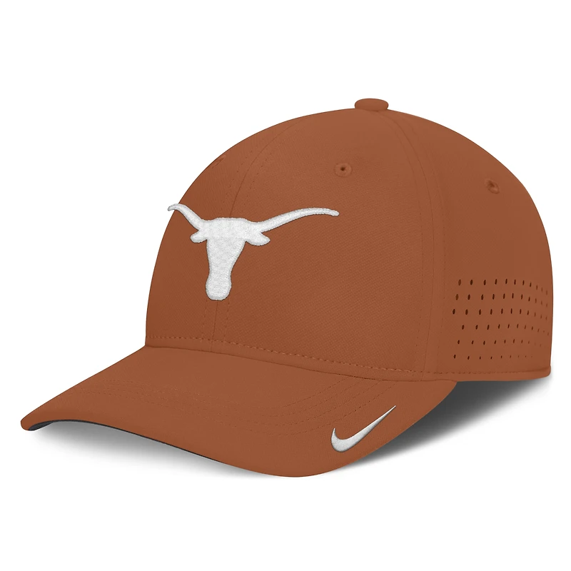 Men's Nike Texas Orange Longhorns 2026 Sideline Practice AeroBill Swooshflex Dri-FIT Hat