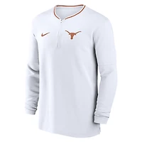 Haut à manches longues et demi-zip Nike blanc Texas Longhorns 2024 Sideline Coach Performance pour homme