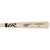 Bâton Rawlings Pro blond autographié par Ivan Rodriguez, des Texas Rangers, avec inscription « HOF 17 ».