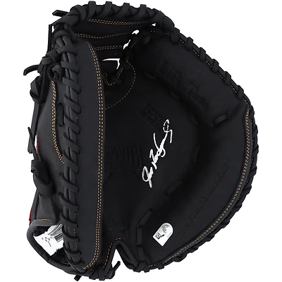 V106832 Ranger Ivan Rodriguez Texas Rangers Gant de receveur réplique autographié Ivan Rodriguez AUT GLOVE 46175 AUTEQPBSB GLOVRO0014