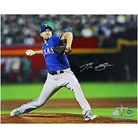 Photographie de 16" x 20" dédicacée par Max Scherzer des Texas Rangers, champions de la Série mondiale 2023