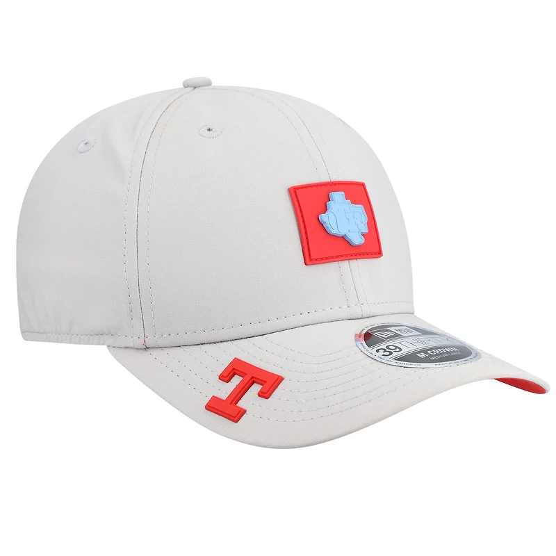 Men's New Era  Gray Texas Rangers 2026 Clubhouse Alternate 39THIRTY Flex Hat
