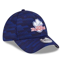 Casquette MLB Clubhouse 39THIRTY Flex 2025 des Rangers du Texas de New Era pour homme