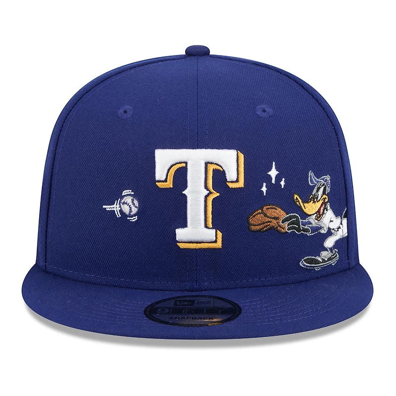 Casquette snapback New Era Royal Texas Rangers Looney Tunes Daffy Duck 9FIFTY pour homme