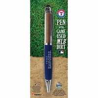 Stylo exécutif des Texas Rangers avec de la terre utilisée lors du match