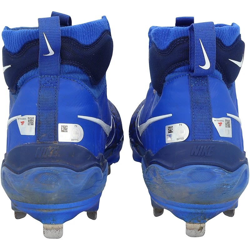 Crampons Nike bleus autographiés et portés en match par Wyatt Langford (Texas Rangers) lors de la saison 2025 de la MLB