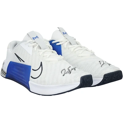 Chaussures Nike blanches autographiées par George Springer des Blue Jays de Toronto lors de la saison 2024 de la MLB