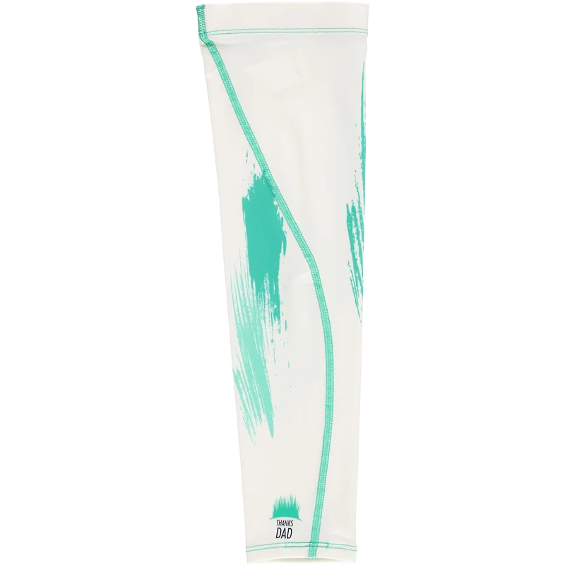 Manchette blanche Nike portée par George Springer, des Blue Jays de Toronto, lors de la saison 2024 de la MLB.