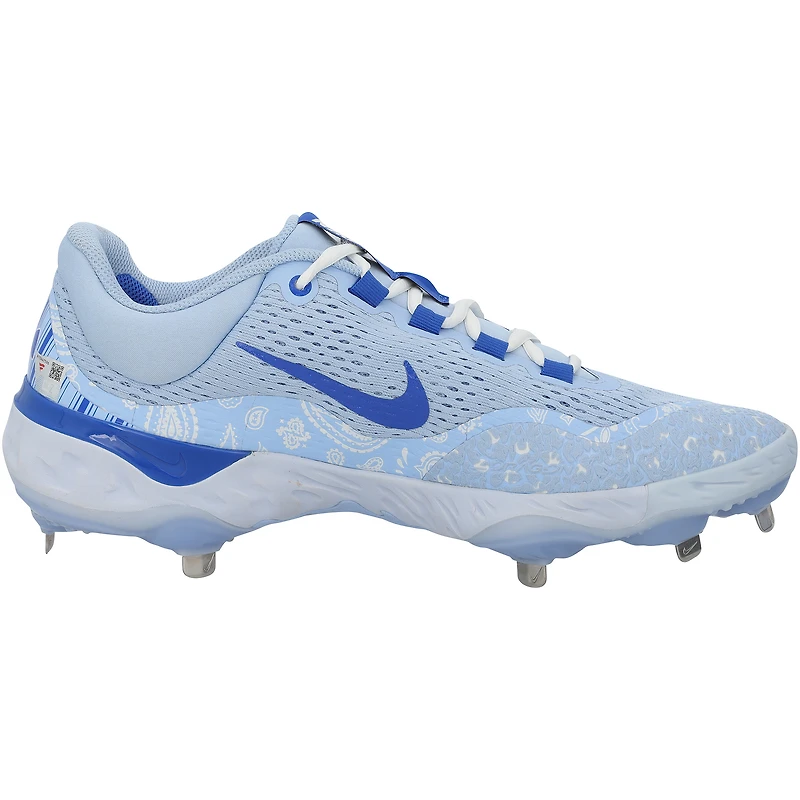 Crampons bleus Nike portés par George Springer, joueur des Blue Jays de Toronto, lors de la saison 2025 de la MLB.