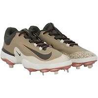 Crampons verts Nike portés par George Springer, joueur des Blue Jays de Toronto, lors de la saison 2025 de la MLB.