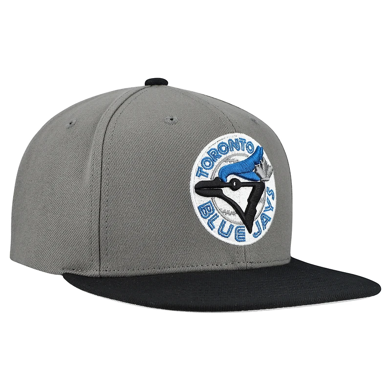 Men's Mitchell & Ness Gray Toronto Blue Jays Cooperstown Collection Basic Flip Snapback Hat