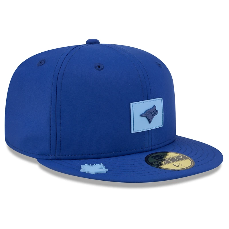 Casquette ajustée New Era Royal Toronto Blue Jays 2026 Clubhouse Alternate Quill Tech 59FIFTY pour homme