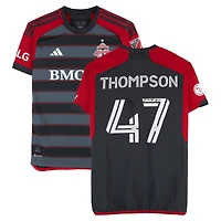 Maillot adidas noir dédicacé par Kosi Thompson du Toronto FC, numéro 47, utilisé lors de la saison 2024 de la MLS - Taille M