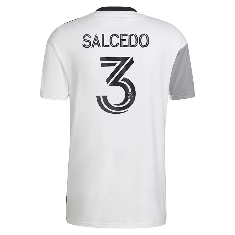 Adidas Carlos Salcedo Toronto FC - 2022 Community Kit Replica Player Jersey pour homme