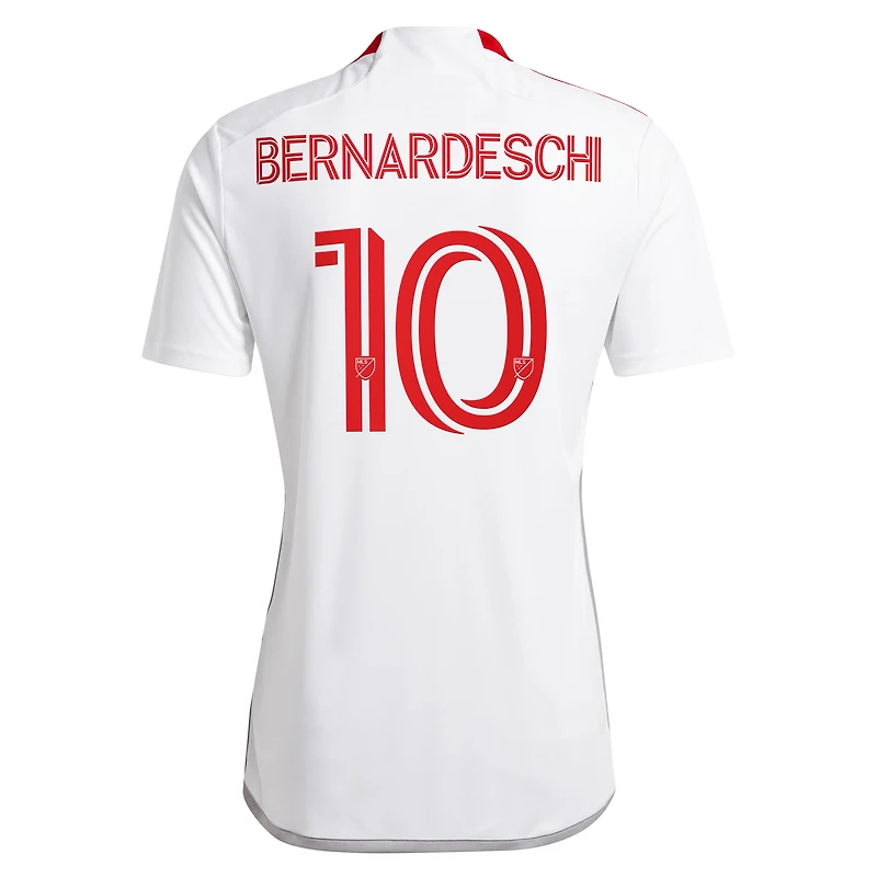 Maillot réplique du Toronto FC 2024 GTA pour homme adidas Federico Bernardeschi blanc