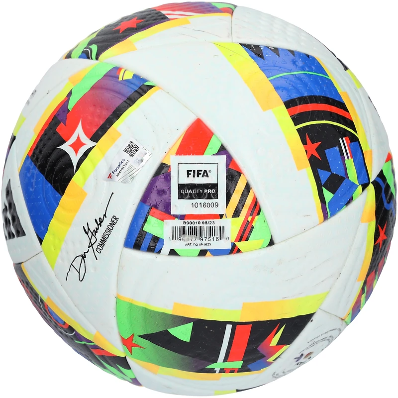 Ballon de football adidas utilisé par le Toronto FC lors de la saison 2024 de la MLS