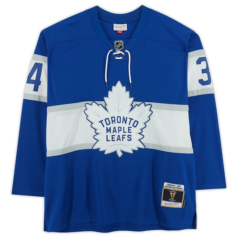 Maillot réplique autographié Mitchell & Ness du Centennial Classic 2017 de la LNH par Auston Matthews des Maple Leafs de Toronto