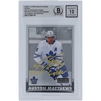 Carte 10 autographiée 2020-21 Upper Deck O-Pee-Chee Platinum Retro Gold Ink #R-2 Beckett Fanatics Witnessed Authenticated avec inscription « 2017 Calder » par Auston Matthews des Maple Leafs de Toronto