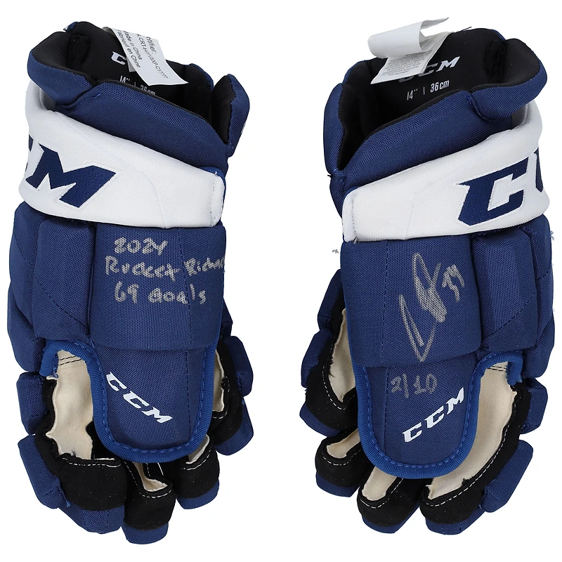 Gants de jeu CCM bleus autographiés Auston Matthews Toronto Maple Leafs avec inscriptions multiples - Édition limitée à 10
