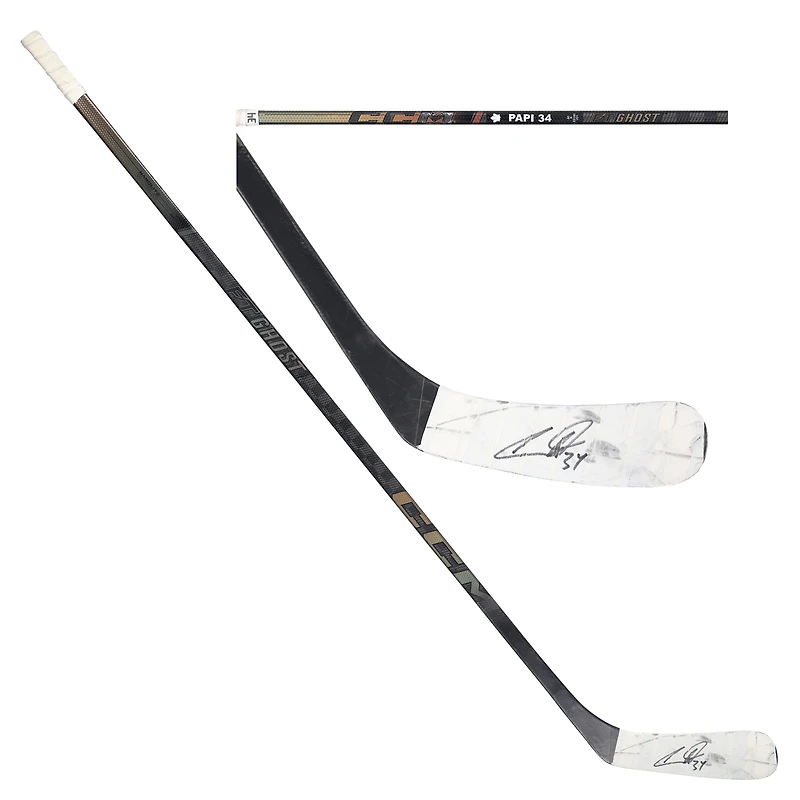Bâton CCM noir autographié par Auston Matthews des Maple Leafs de Toronto, utilisé lors du deuxième tour des séries éliminatoires de la Coupe Stanley 2025 contre les Panthers de la Floride - NF70452359