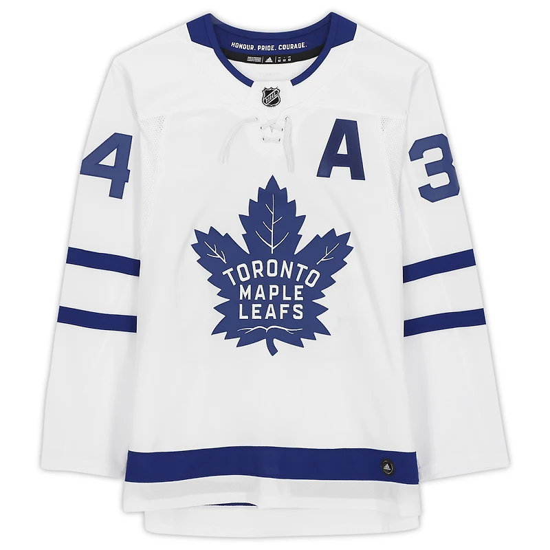 Maillot adidas blanc autographié par Auston Matthews des Maple Leafs de Toronto avec inscription « 2021 Rocket Richard »