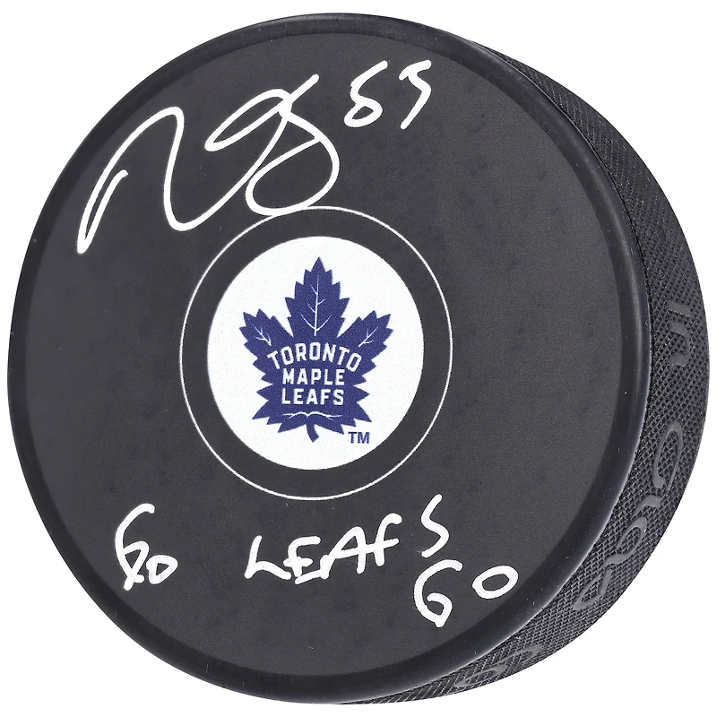 Rondelle de hockey autographiée par Mark Giordano des Maple Leafs de Toronto avec l'inscription « Go Leafs Go »