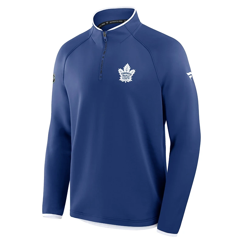 Pull raglan bleu à quart de zip pour homme des Maple Leafs Toronto Authentic Pro Rink