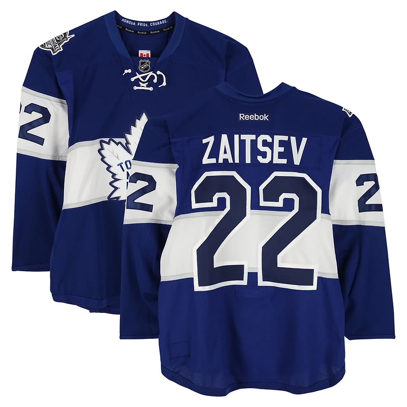 Maillot bleu Reebok n° 22 des Maple Leafs de Toronto porté à l'entraînement par Nikita Zaitsev lors du match contre les Red Wings de Detroit le 1er janvier 2017 - Classique du centenaire de la LNH - Porté pendant l'échauffement