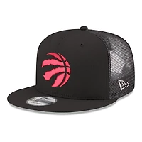 Casquette snapback New Era 9FIFTY noire pour homme, logo Toronto Raptors Core, en maille.