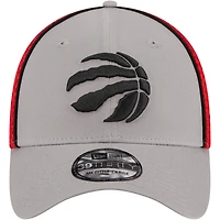 Casquette New Era 39THIRTY Flex grise et rouge Toronto Raptors pour homme