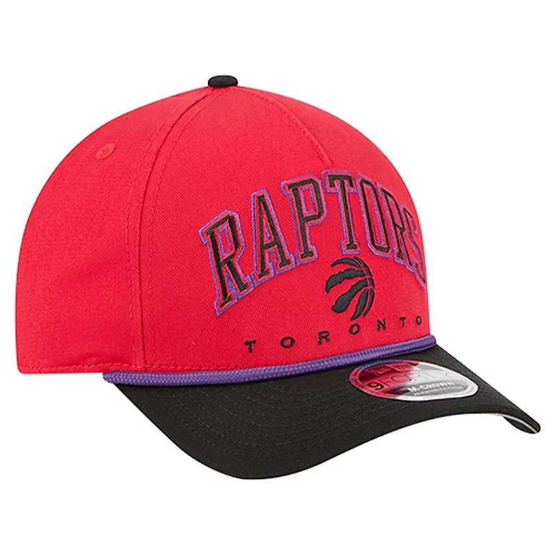 Casquette ajustable New Era rouge/noire Toronto Raptors Arch 9FORTY M-Crown A-Frame pour homme