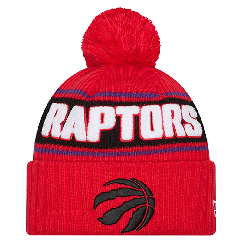 Bonnet à revers rouge Toronto Raptors pour homme, avec pompon, de la marque New Era.