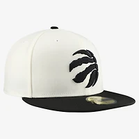 Casquette ajustée New Era 59FIFTY Chrome blanche et noire pour homme, modèle Toronto Raptors.