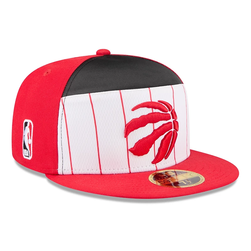 Casquette ajustée New Era 59FIFTY blanche/rouge Toronto Raptors 2025 NBA Tip Off Split Panel pour homme