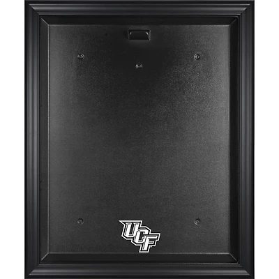 Vitrine de présentation du maillot avec logo encadré noir des UCF Knights