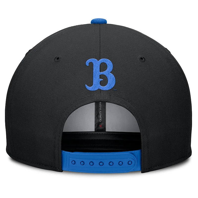 Casquette Jordan Brand noire/bleue pour homme, modèle UCLA Bruins 2025 Sideline Campus Pro Local Snapback