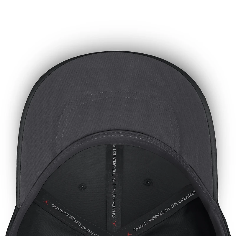 Casquette Jordan Brand noire pour homme, modèle UCLA Bruins 2026 Sideline Practice AeroBill Swooshflex Dri-FIT