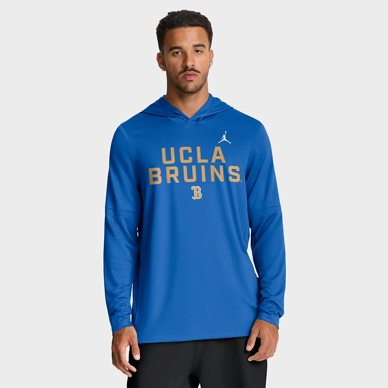 T-shirt à capuche et manches longues Jordan Brand bleu UCLA Bruins 2025 Sideline Dri-FIT pour homme
