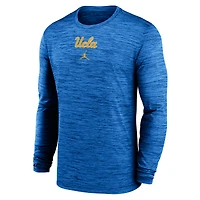 T-shirt Jordan Brand bleu à manches longues pour homme, UCLA Bruins 2025 Sideline Velocity Performance