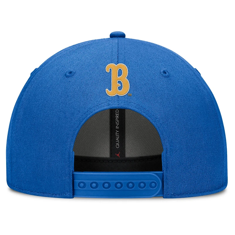 Casquette ajustable Jordan Brand bleue UCLA Bruins Slanted Primetime Rise Performance pour homme