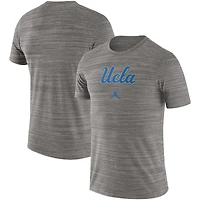 T-shirt Performance Jordan Brand UCLA Bruins Velocity pour homme, gris chiné