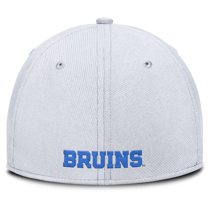 Casquette Jordan Brand blanche UCLA Bruins 2025 On-Field Performance Flex pour homme