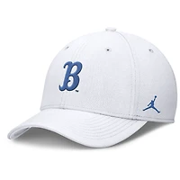 Casquette Jordan Brand blanche pour homme, modèle Rise Swoosh des UCLA Bruins, technologie Dri-FIT Flex