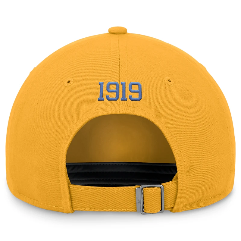 Casquette ajustable Nike Gold UCLA Bruins Legacy Club Performance pour homme