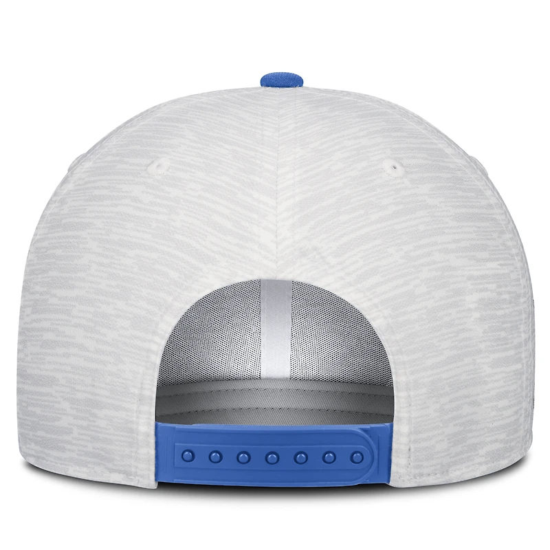 Casquette unisexe Jordan Brand blanche/bleue UCLA Bruins Primetime Rise ajustable