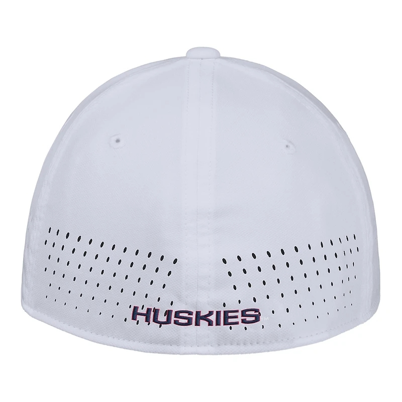 Casquette Nike blanche UConn Huskies 2025 On-Field Performance Flex pour homme